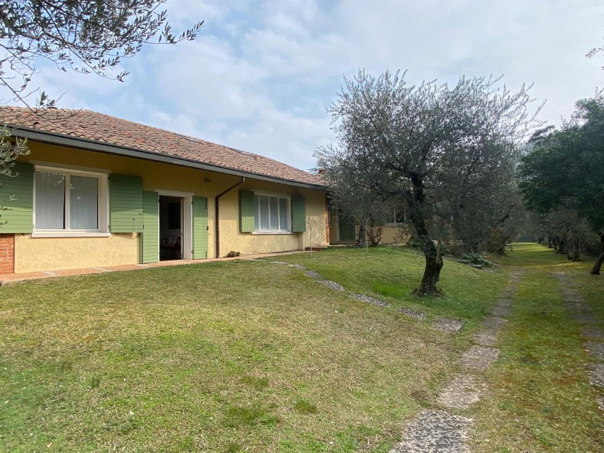 Villa Sweet Flower - With Private Pool And Garden Манерба дел Гарда Екстериор снимка